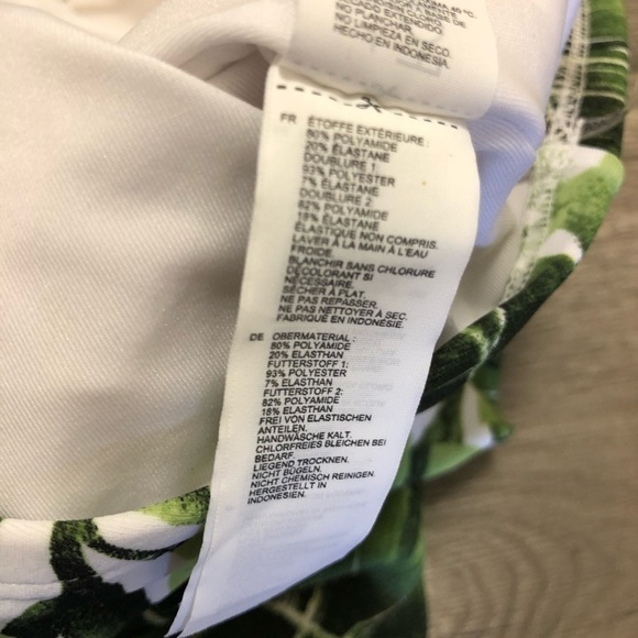 Forever 21 Plus Leaves One Piece Swimsuit 3X - Picture 9 of 9